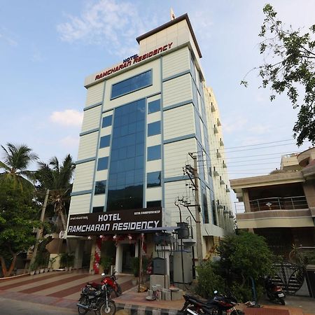 Oyo 15115 Hotel Ramcharan Residency Tirupati Extérieur photo